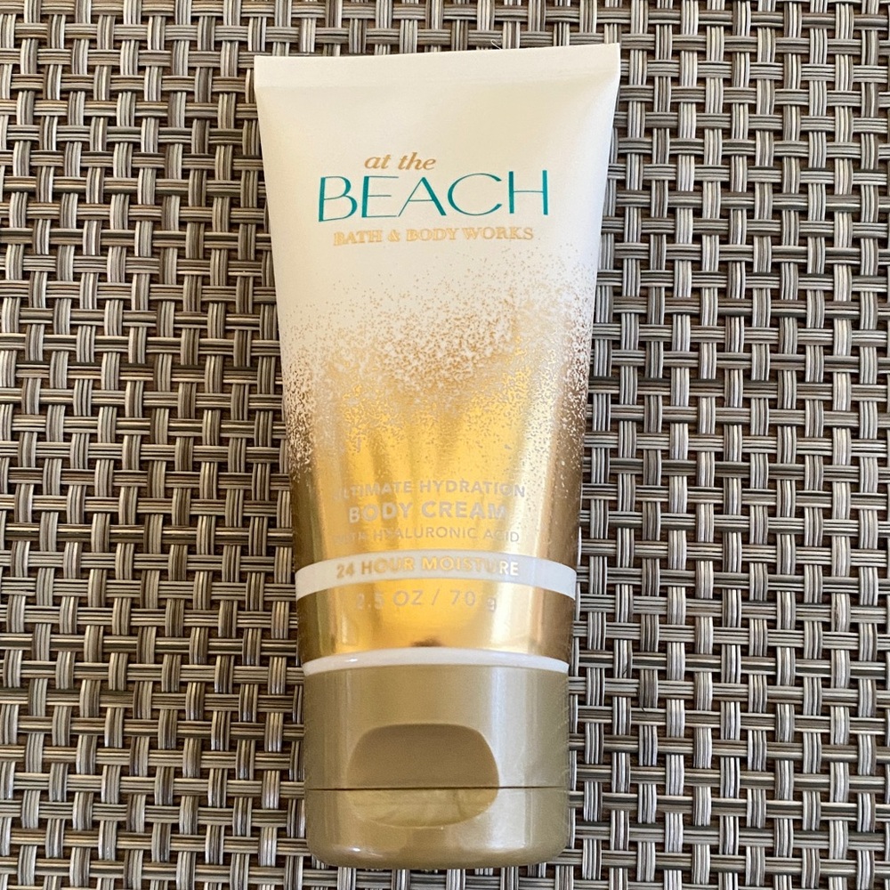 Bath & Body Works At The Beach Bath & Body Set - Aqua and Gold Travel Size - Picture 5 of 11